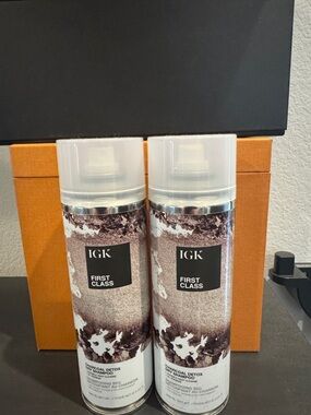 (2 Full unused cans) IGK First Class Charcoal Detox Dry Shampoo - Brown/White